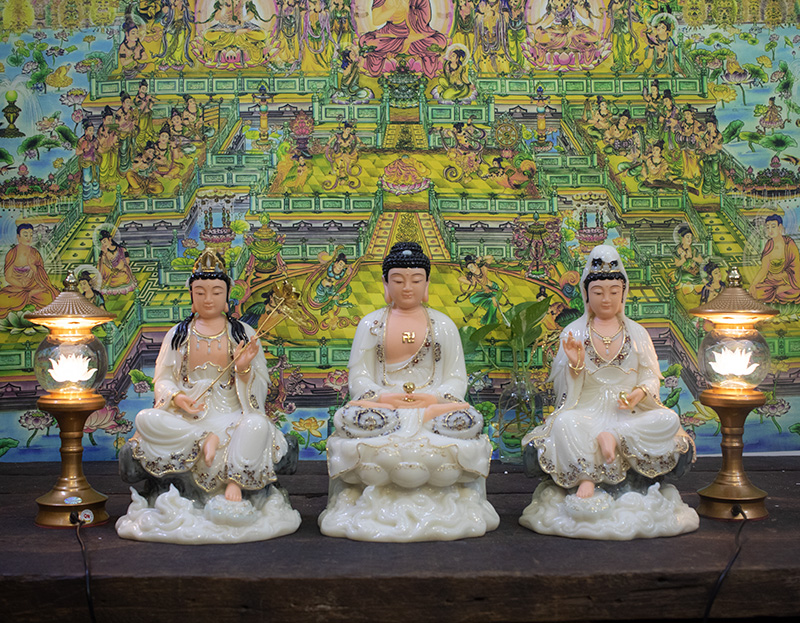 tượng tây phương tam thánh ngồi tự tại