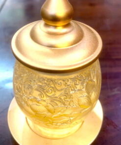 Ly Cúng Lưu Ly